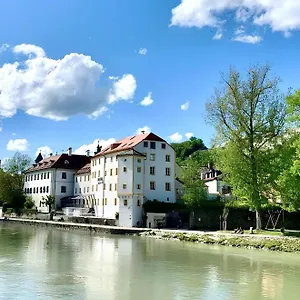 Отель Schloss Ort